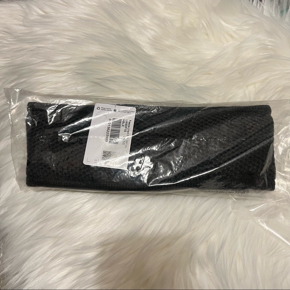 ✨Sold✨Lululemon • Fleece- Lined Knit Ear Warmer - Picture 4 of 6